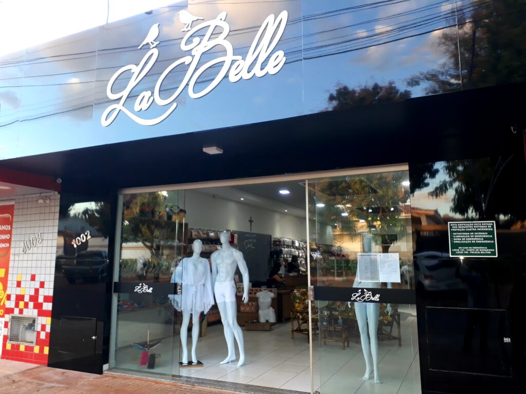 La Belle reinaugura loja em novo endereço na Avenida GFM