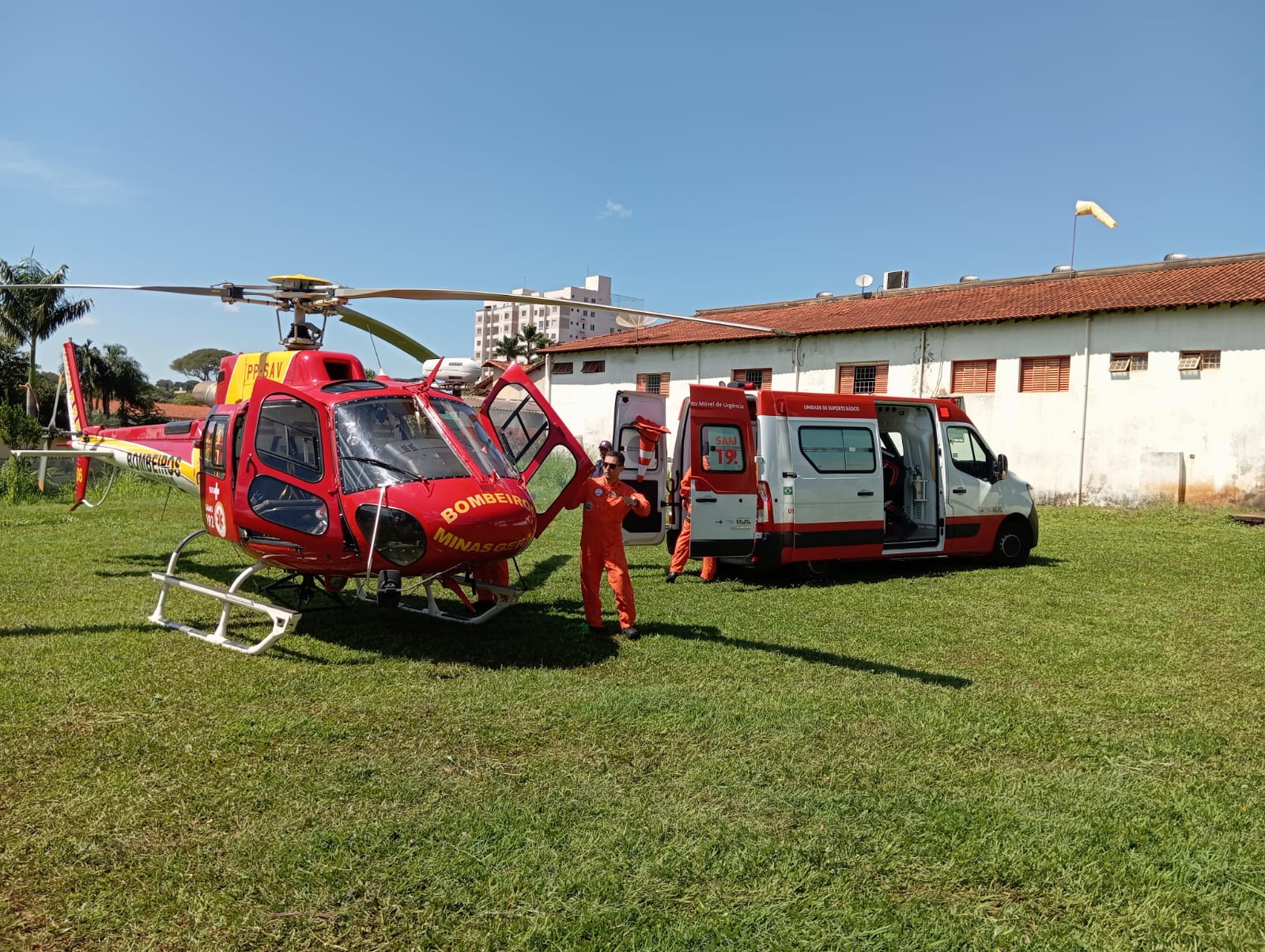 Idoso de Ituiutaba é transferido de helicóptero para o HC da UFU de  Uberlândia