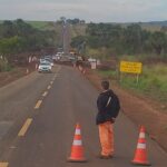 Redutores de velocidade são instalados provisoriamente na MG-154, próximo à Ponte do Ribeirão dos Baús, entre Ituiutaba e Capinópolis