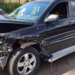 Assaltante rouba SUV, bate carro na BR-050 e é preso após tentar escapar por mata em Uberlândia