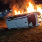 Ambulância que transportava pacientes com câncer capota e sofre princípio de incêndio na MGC-497, em Iturama