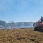 Incêndio em vegetação na zona rural mobiliza brigadistas de Santa Vitória